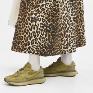 Nike Phoenix Waffle 'Neutral Olive' Sneakers - Fj1409-300 Running Women's Size 9